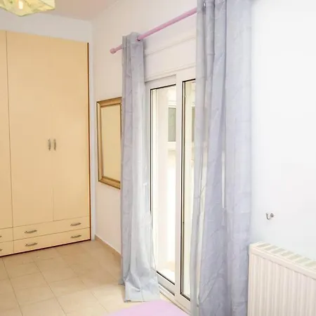 Pines וילה Sgourou