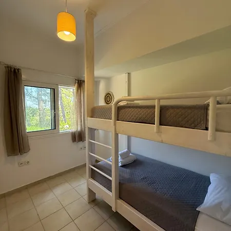 וילה Pines Sgourou