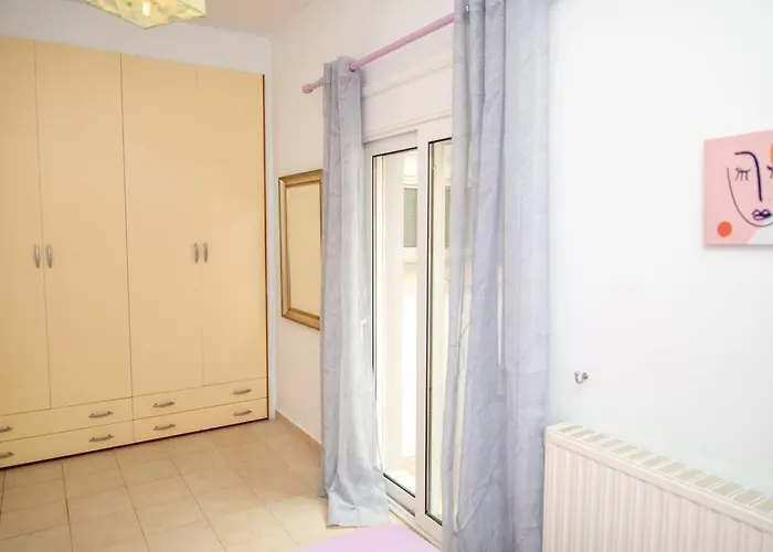 Pines וילה Sgourou