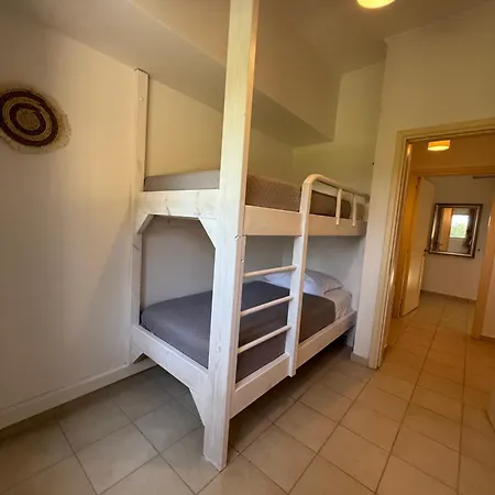 Pines 别墅 Sgourou